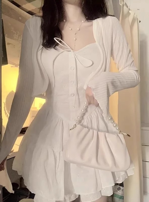 法式初戀系白色蓬蓬吊帶短裙小個子甜美氣質顯瘦穿搭純欲連衣裙