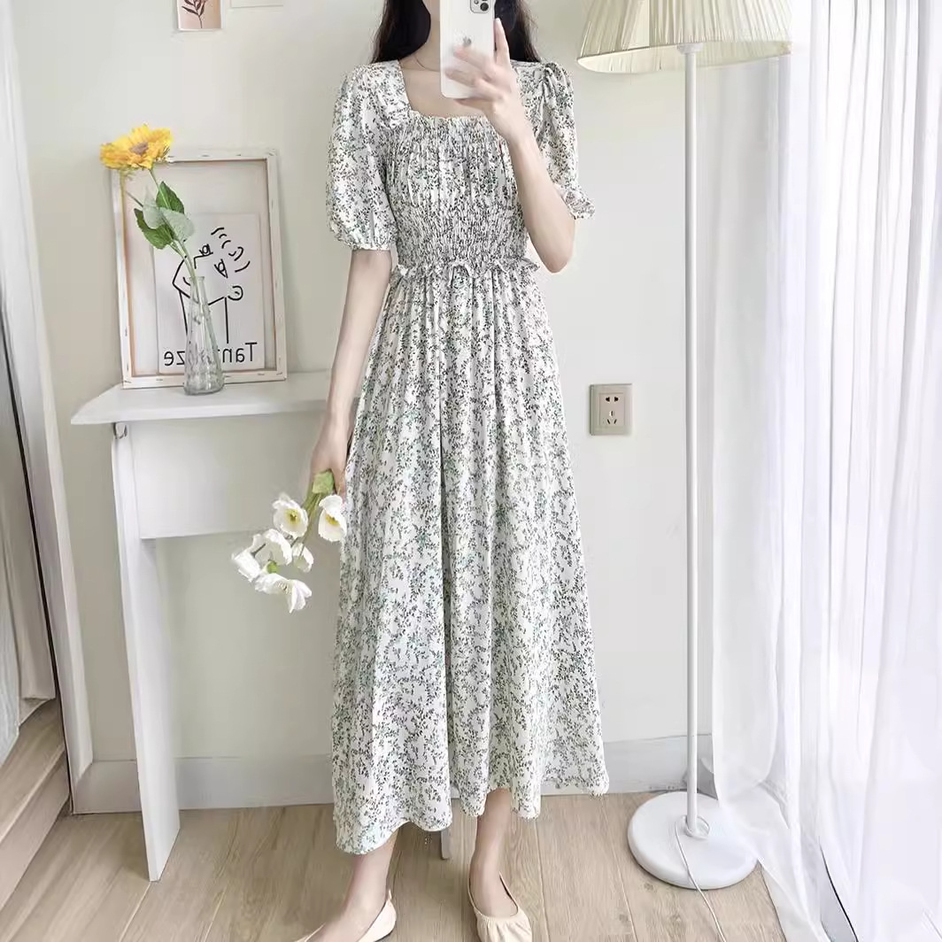 寬鬆夏季連衣裙新款收腰韓版顯瘦法式碎花修身中長款短袖英倫風