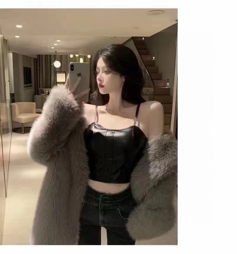 早春PU皮排扣短款吊帶背心內搭帶胸墊打底衫女直播