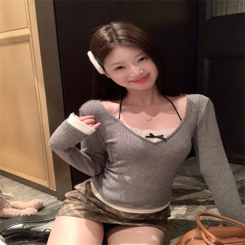 掛脖假兩件蕾絲拼接長袖t恤女春夏緊身打底衫甜辣純欲內搭v領上衣