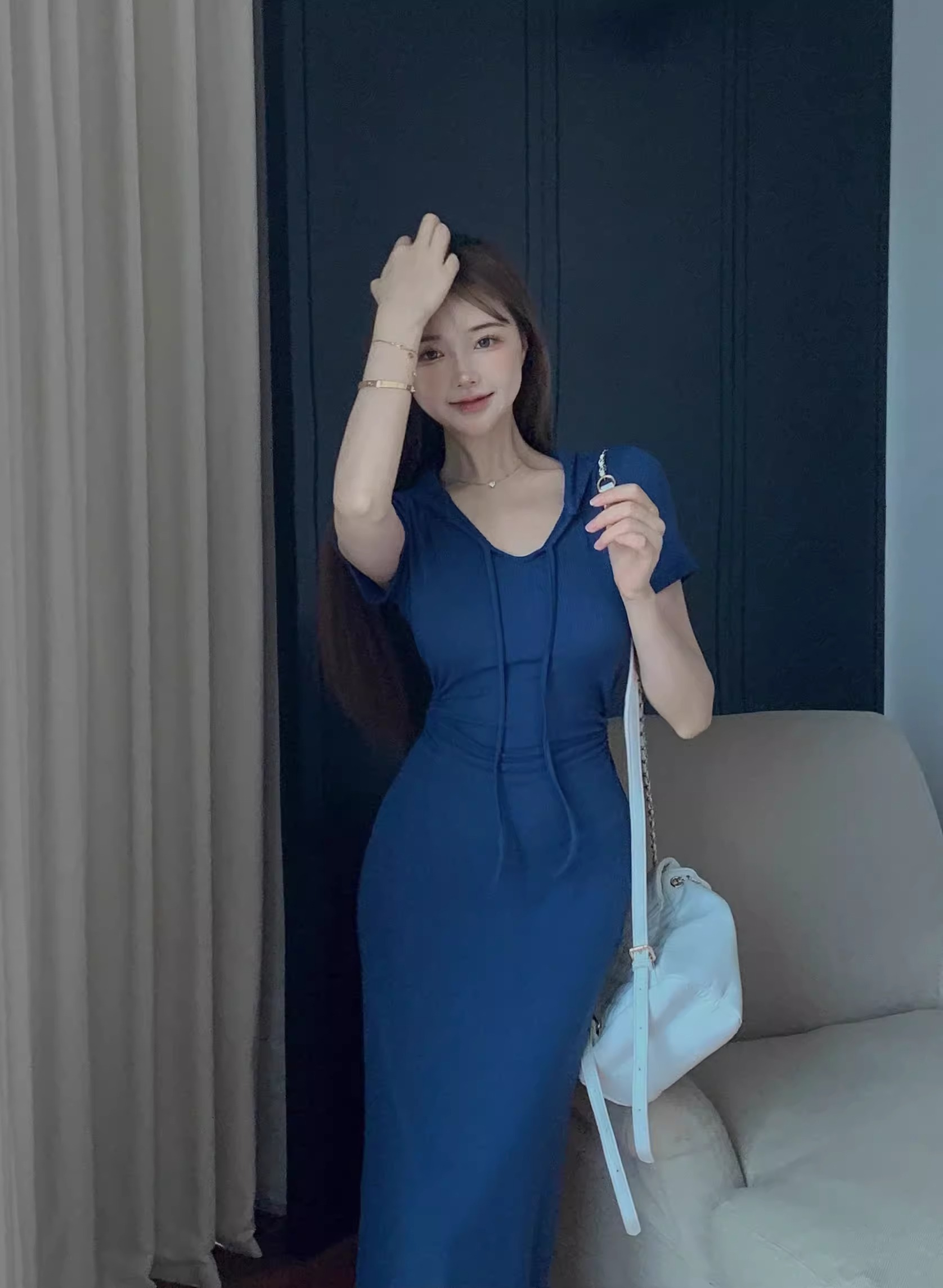 辣妹灰色連帽短袖連衣裙女夏季純欲風收腰鏤空綁帶a字包臀短裙子
