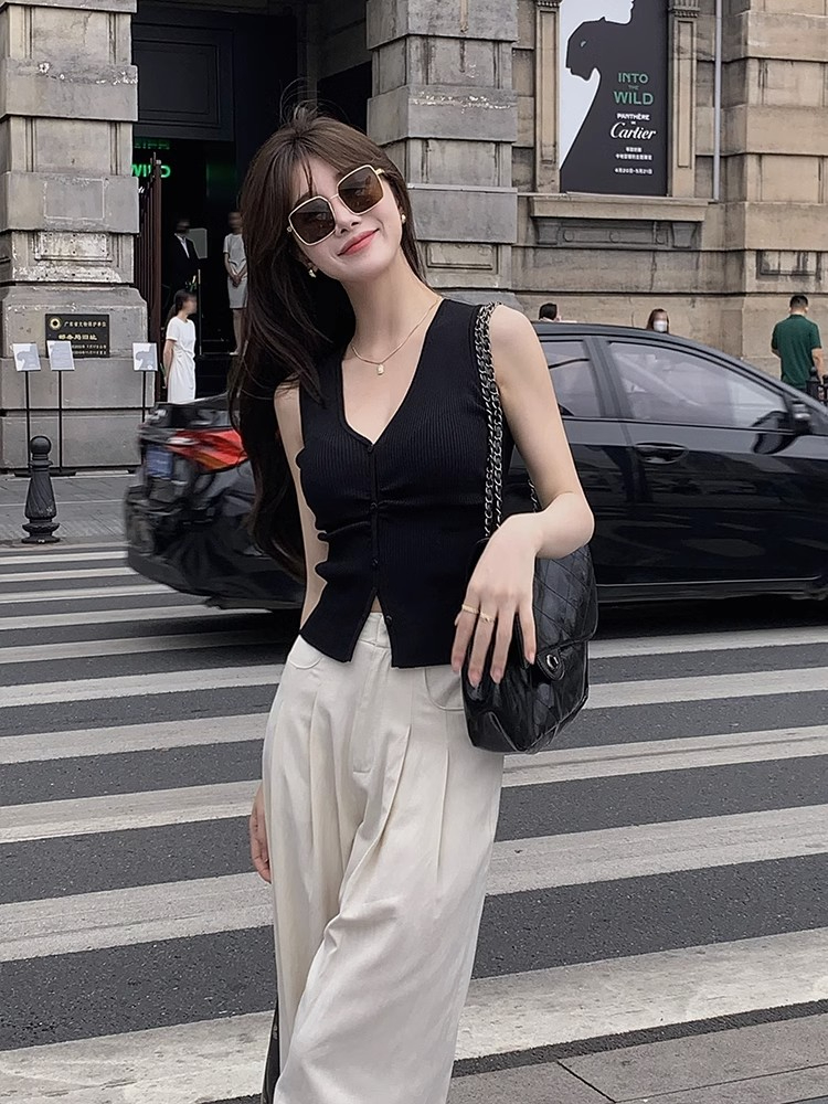 小吊帶背心女夏外穿美背西裝內搭打底甜辣妹穿搭別致無袖v領上衣