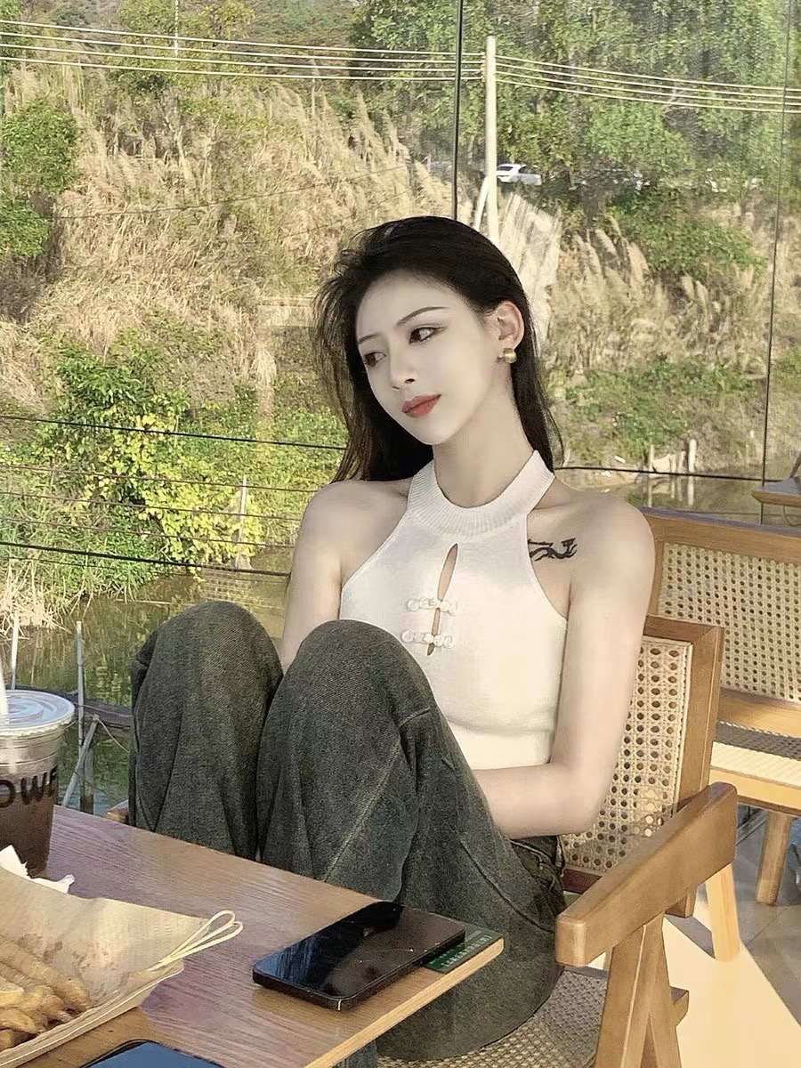 AMANSA白色背心內搭女夏季新款設計感新中式盤扣小眾外穿短款上衣