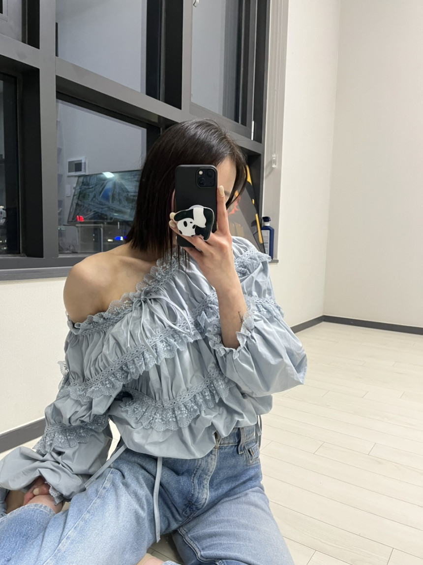 Fashion ins blogger off-shoulder lace short sweet shirt