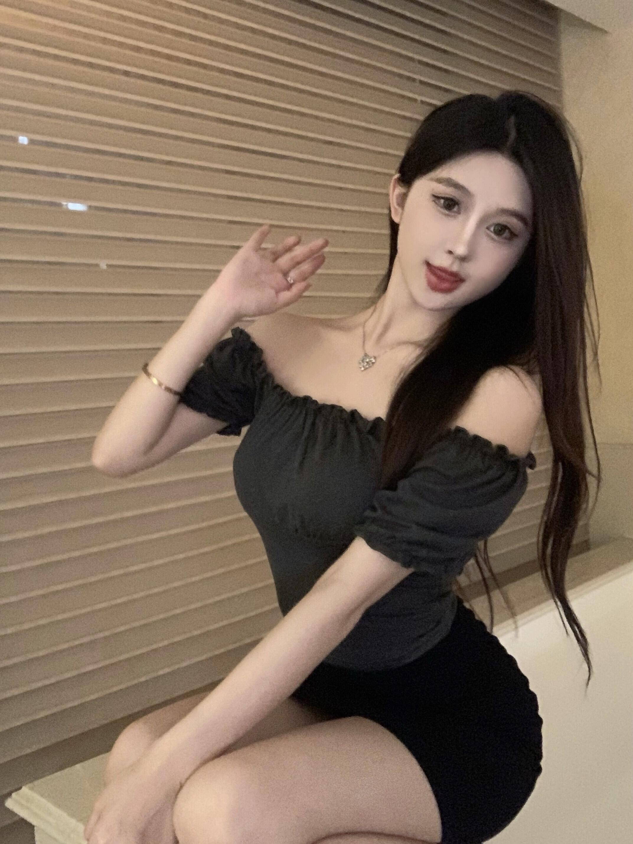 實拍 方領兩穿一字肩收腰顯瘦泡泡袖短款上衣女