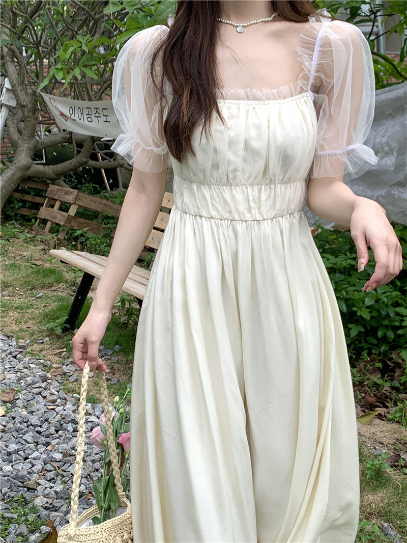 有里布 氣質溫柔杏色網紗拼接連衣裙小眾簡約甜美方領少女連衣裙