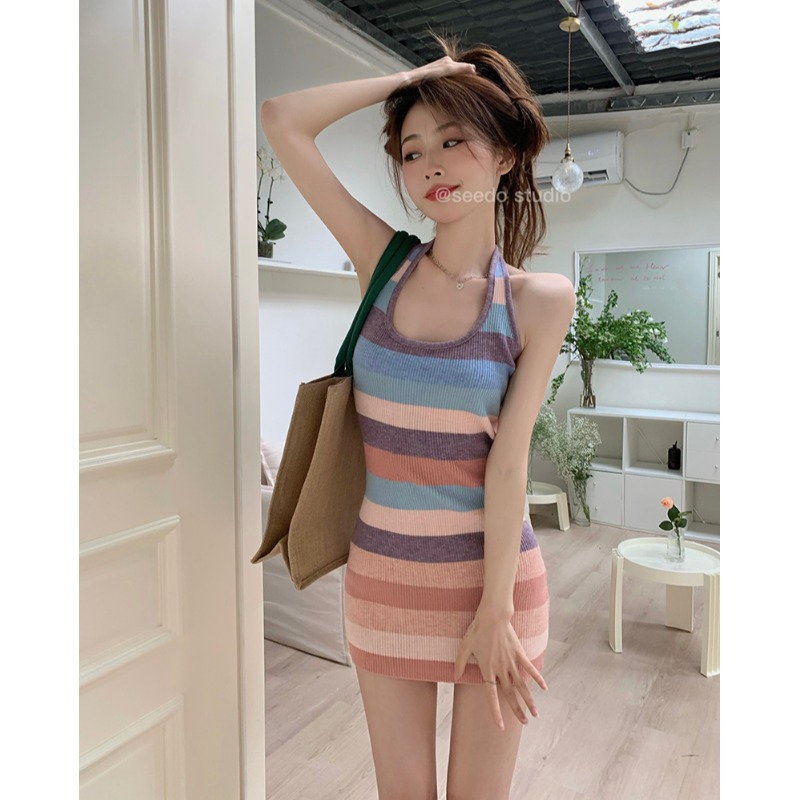 純欲辣妹條紋掛脖吊帶連衣裙女夏2024新款性感露背緊身包臀短裙子