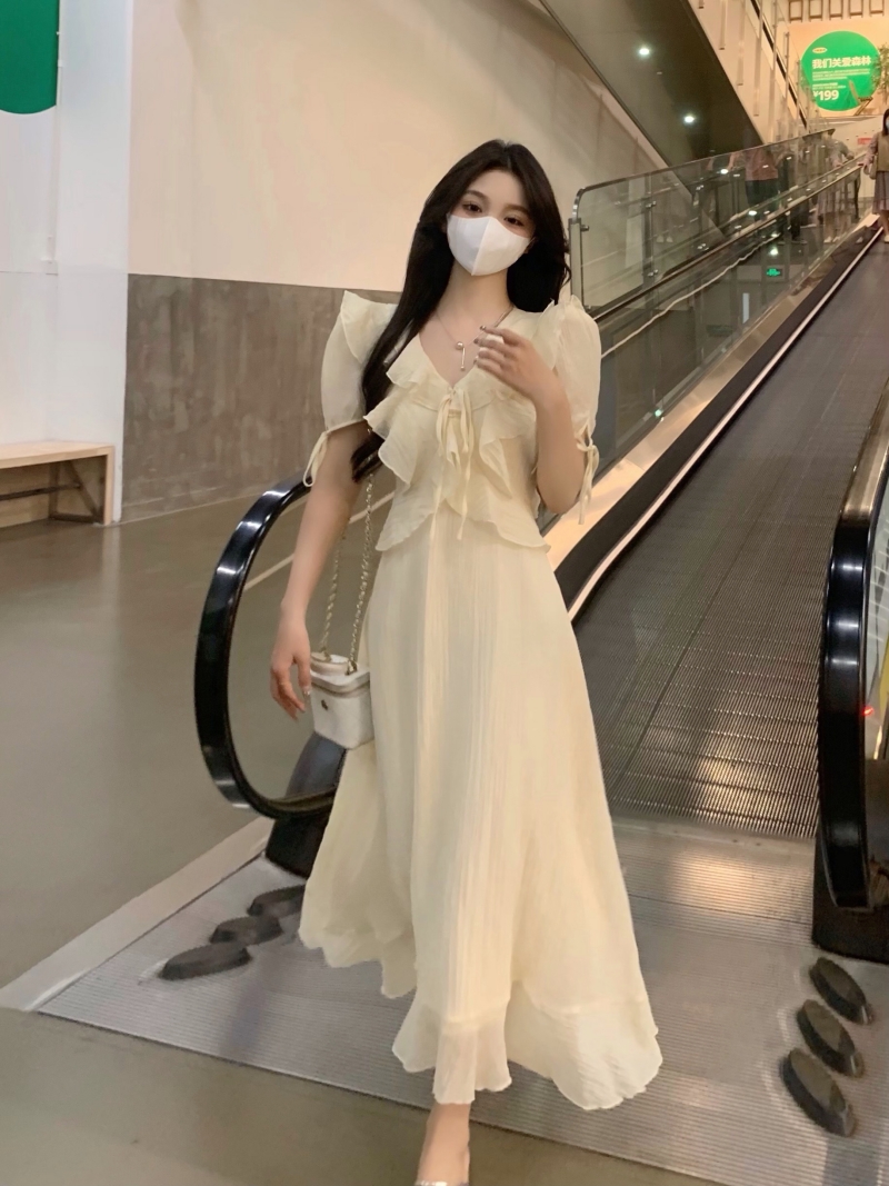 大碼女裝夏裝杏色v領荷葉邊連衣裙子茶歇法式溫柔氣質顯瘦長裙女