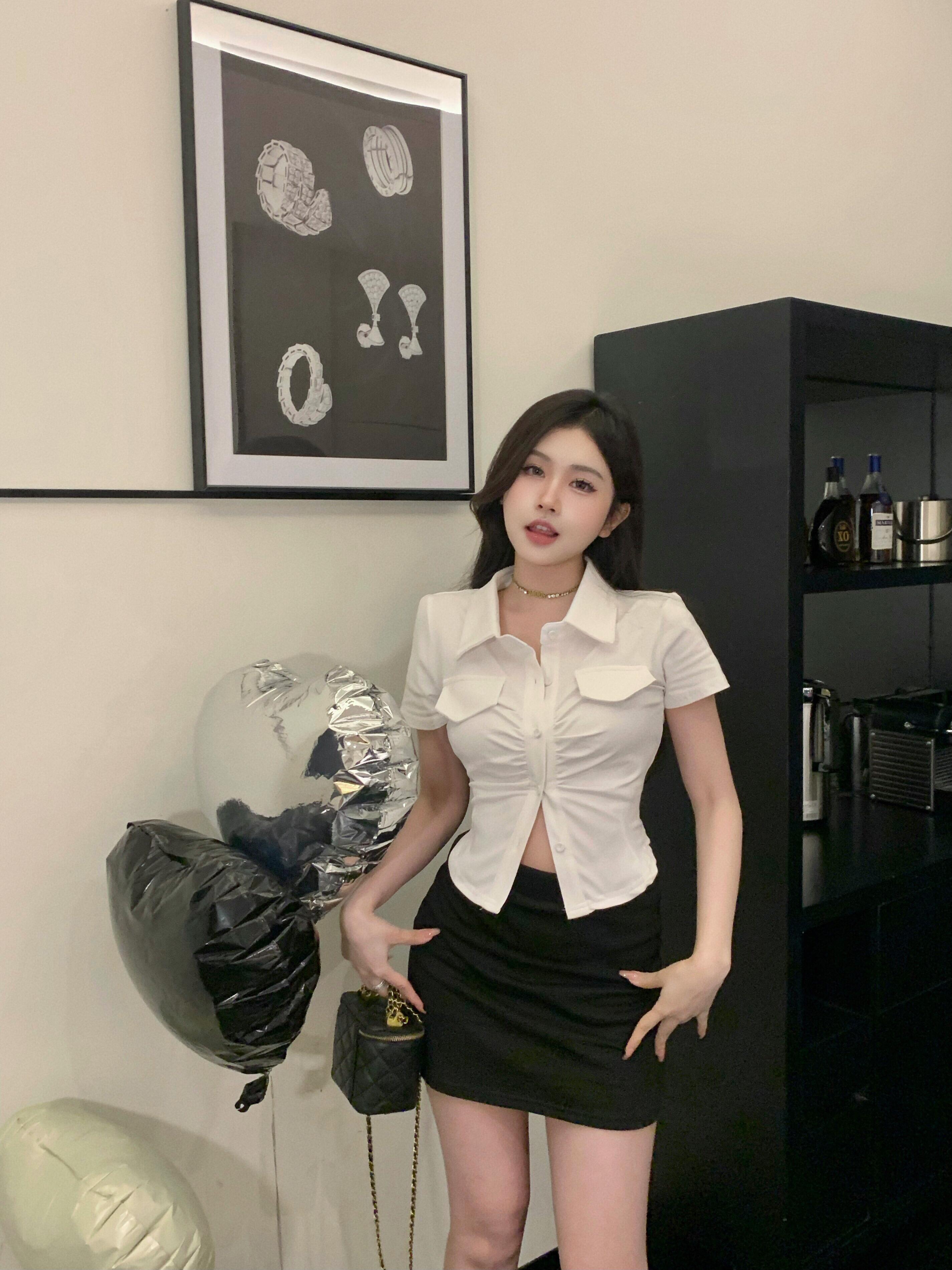 實拍 純欲風氣質POLO領修身短袖上衣+黑色半身裙