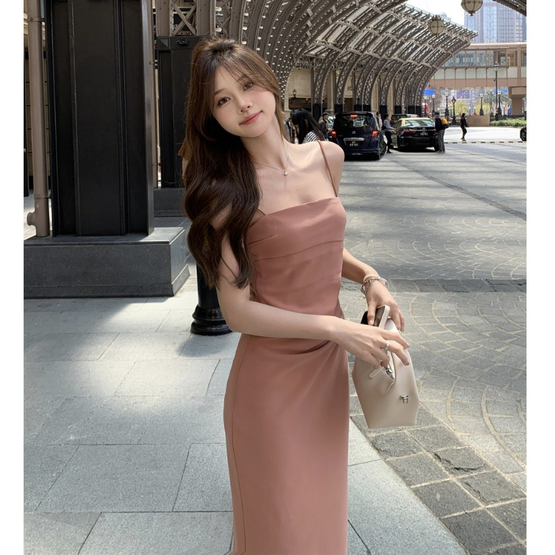 連衣裙子女夏季新款韓版小個子粉色高級感氣質款時尚吊帶包臀長裙