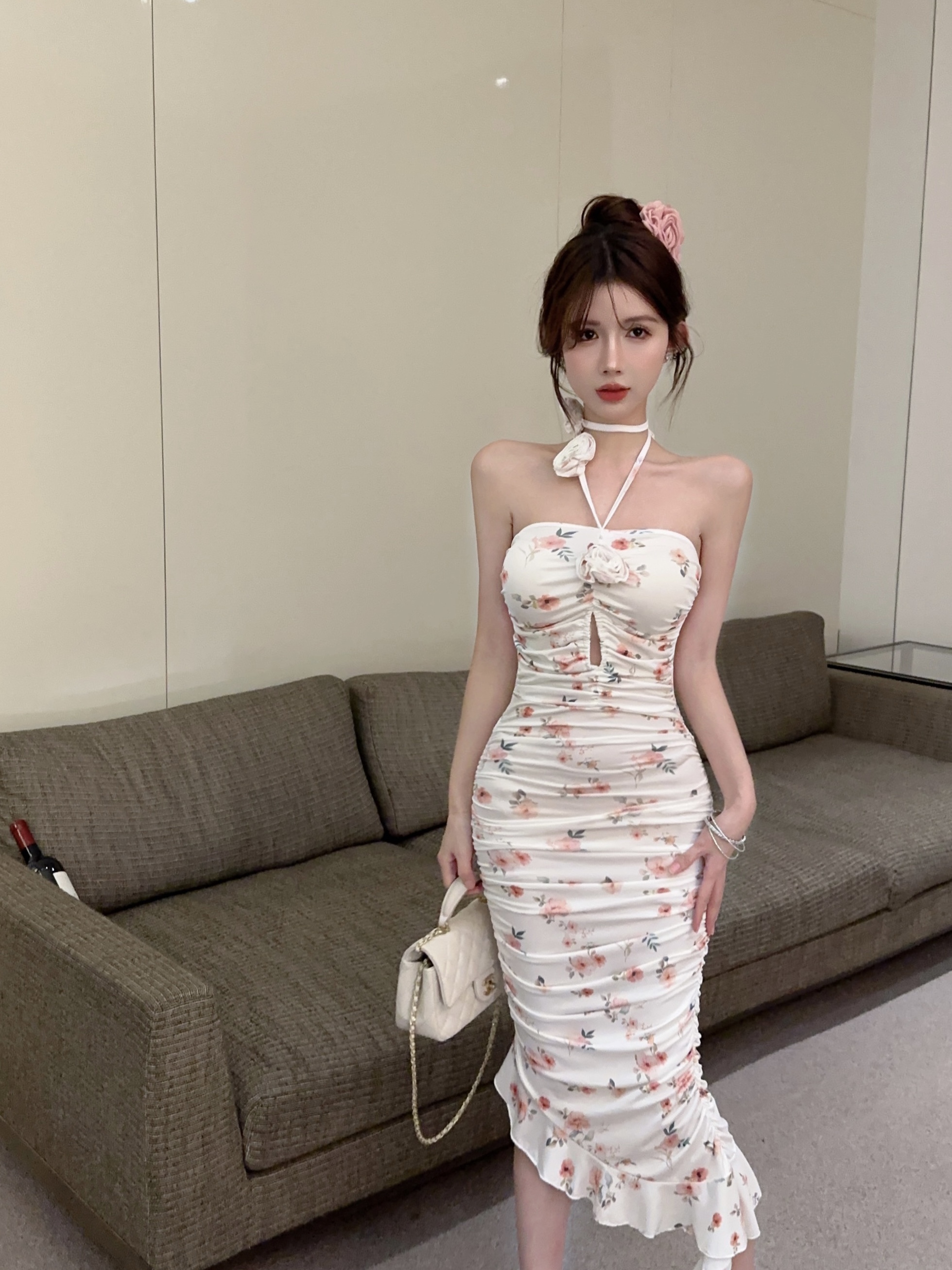 實拍~純欲辣妹掛脖碎花朵中長裙荷葉邊不規則緊身度假海邊連衣裙