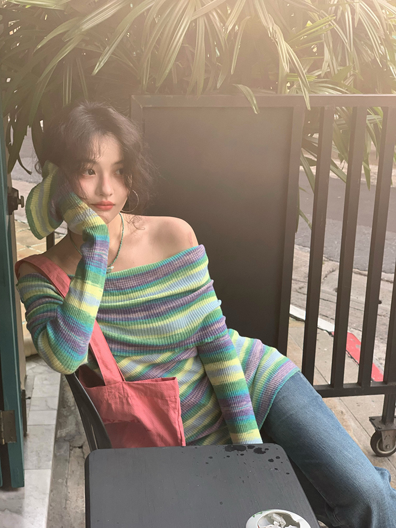 酒午自製雲山草港風復古初春新款一字肩彩色翻領針織衫上衣女