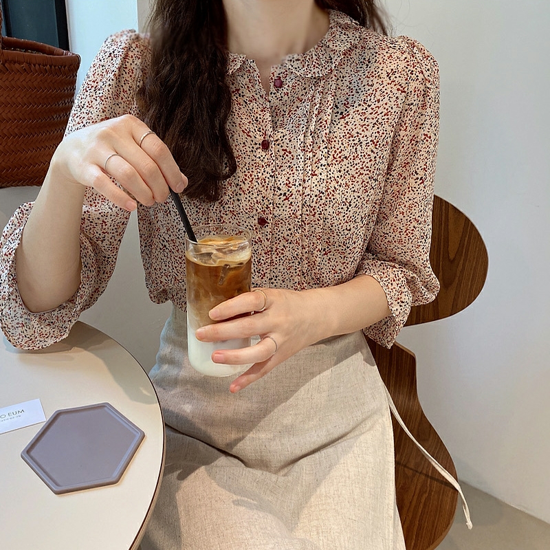 碎花雪紡襯衫女春新款韓版時尚小衫洋氣木耳邊喇叭袖上衣女