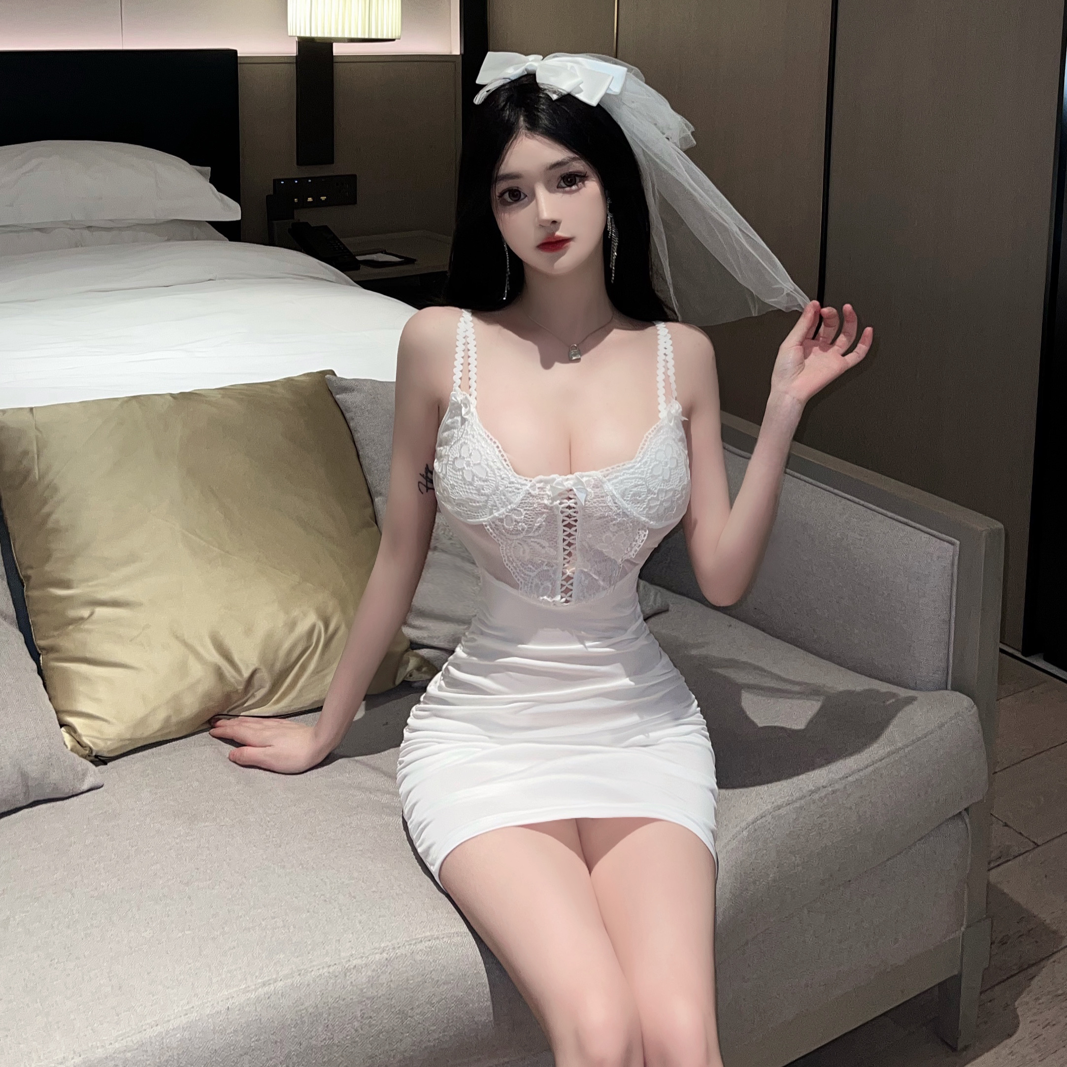 實拍~純欲白色蕾絲吊帶拼接緊身包臀性感辣妹連衣裙女