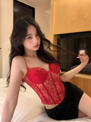 實拍 紅色蕾絲吊帶背心性感純欲風2024新款辣妹內搭上衣短款