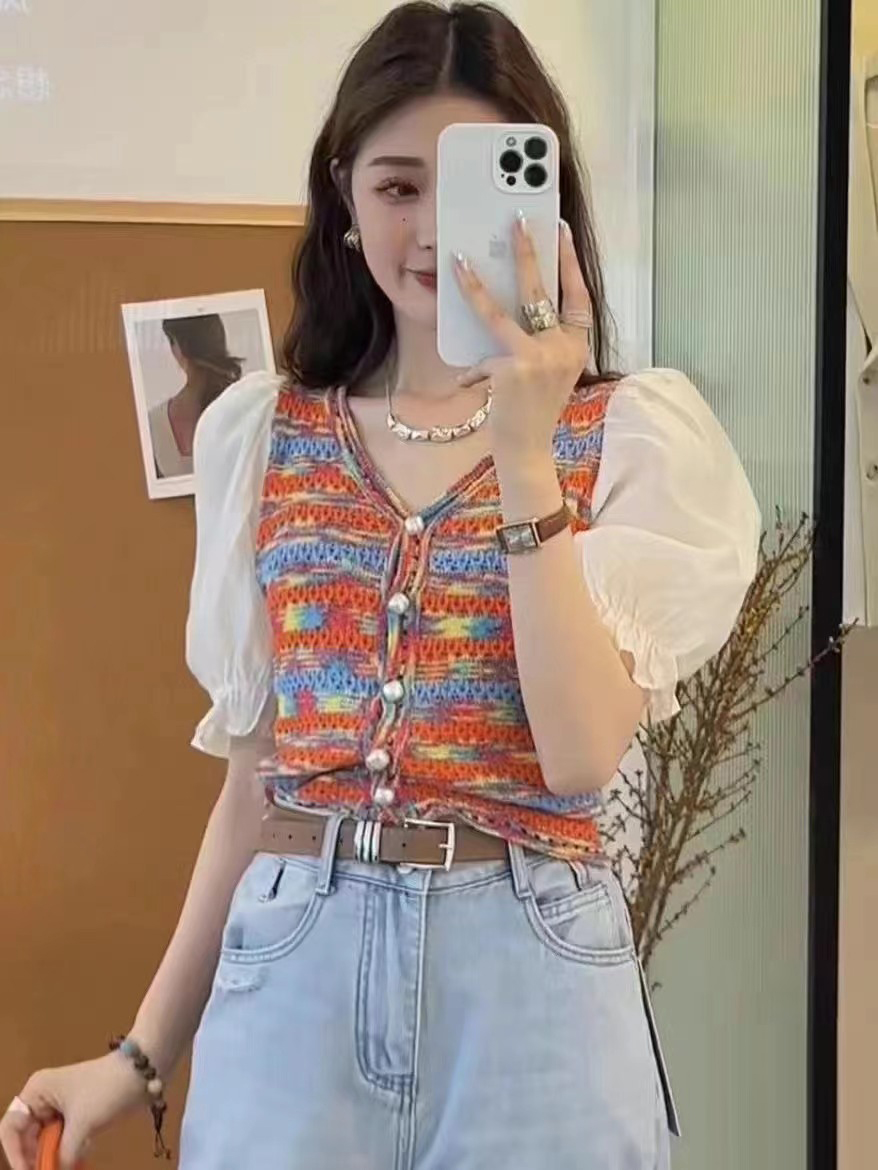 夏季新款韓版時尚V領單排扣拼接泡泡袖上衣彩色條紋短款針織開衫