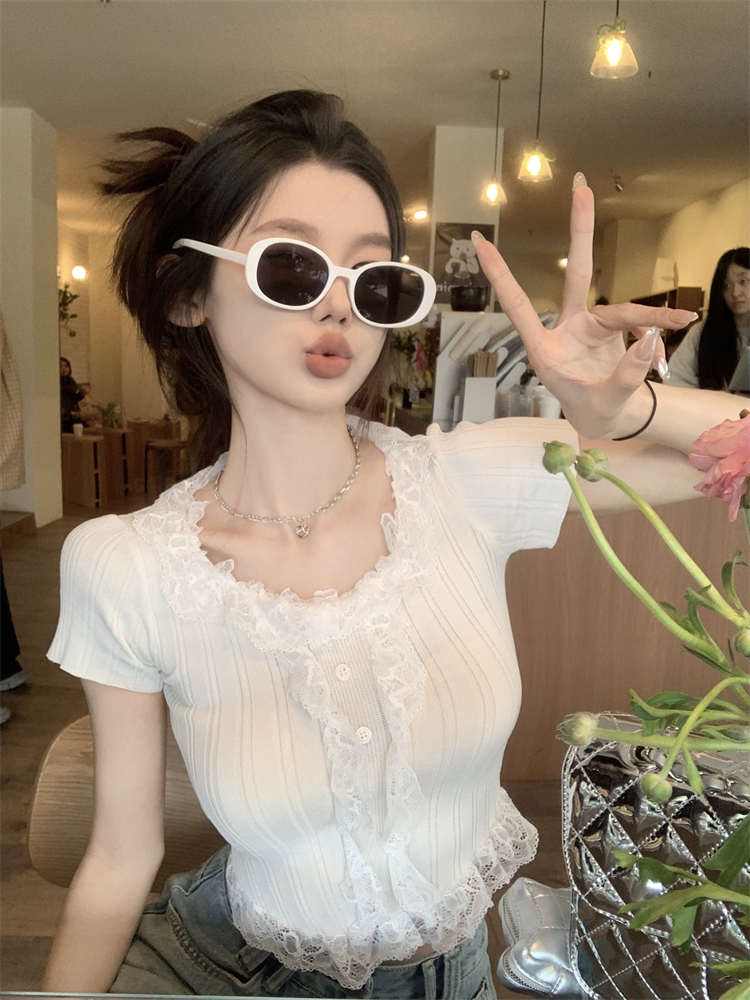 實拍～白色性感蕾絲邊短袖針織衫設計感修身短款甜辣小個上衣