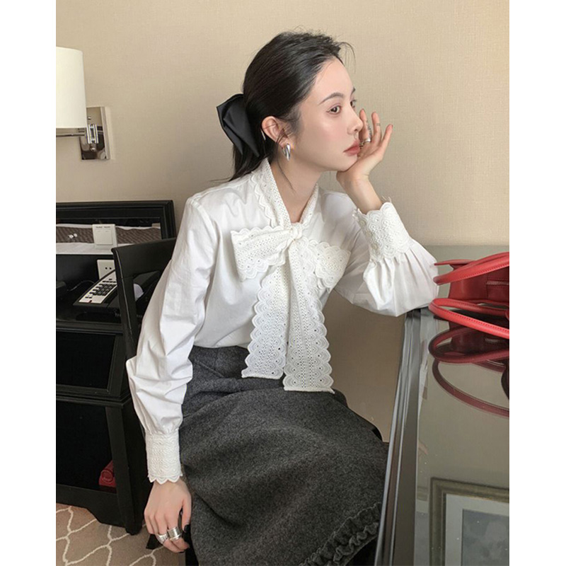 春秋法式白色蕾絲蝴蝶結襯衫女裝設計感小眾氣質襯衣獨特别致上衣