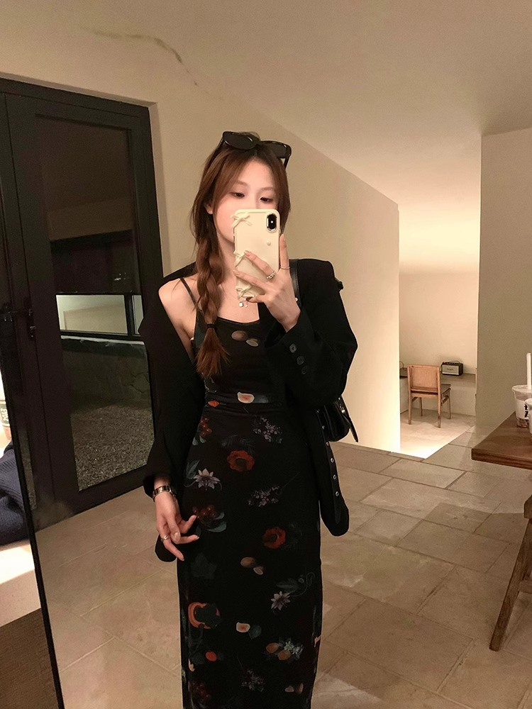 復古風辣妹風碎花吊帶連衣裙女修身顯瘦小個子收腰長裙子
