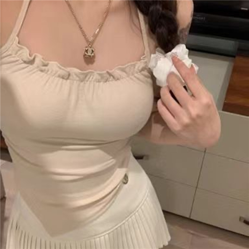 純欲性感木耳邊吊帶掛脖背心女早春新款不規則下擺帶胸墊內搭上衣