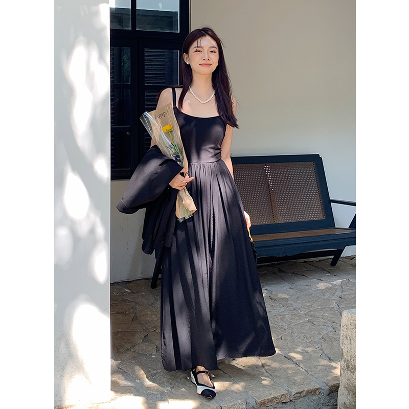 實拍 2024夏季新款法式復古高級小黑裙吊帶後背蝴蝶結連衣裙女