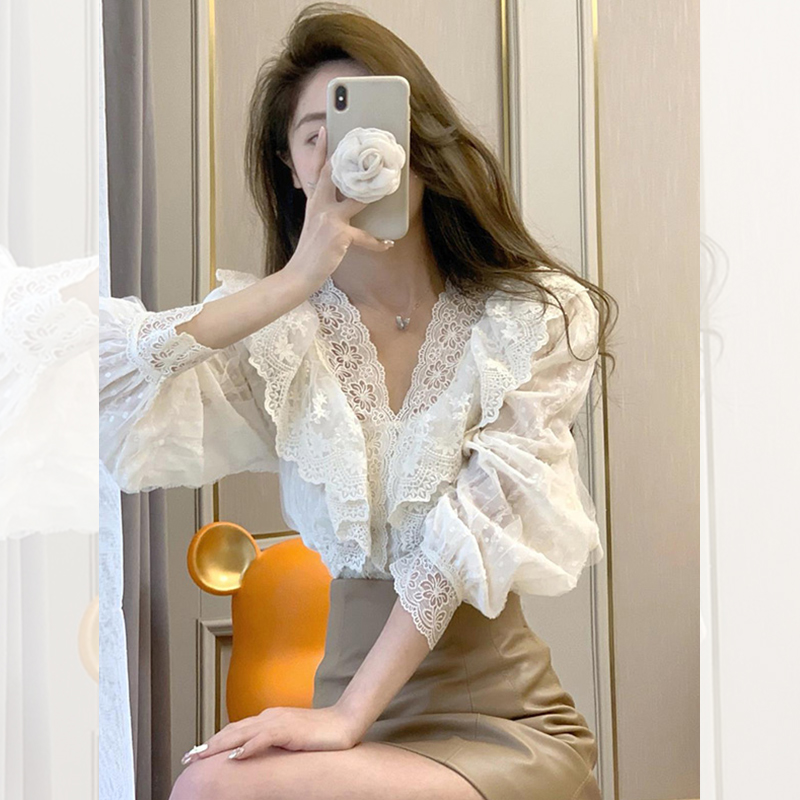 白色蕾絲荷葉邊泡泡袖襯衣別致絕美上衣法式襯衫女春春裝2024新款