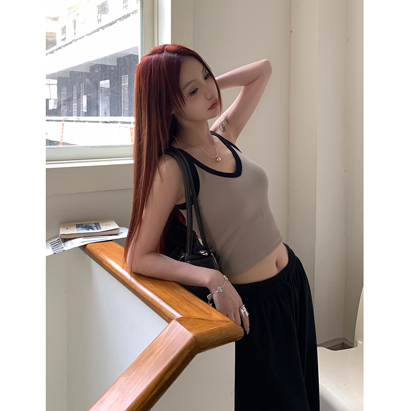 實拍  美式辣妹帶胸墊V領吊帶背心運動內搭外穿短款上衣