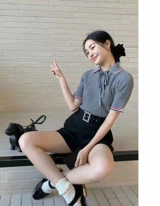 灰色法式polo領冰絲針織衫薄款上衣女夏季設計高級感小眾短袖T恤