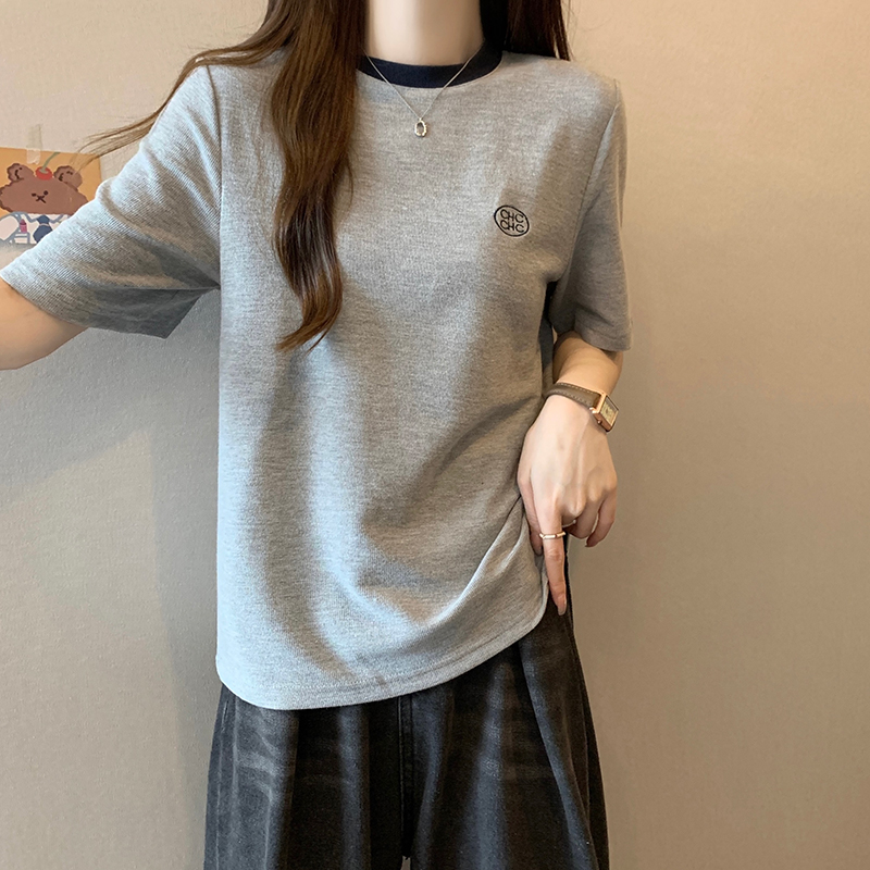 實拍 短袖t恤女夏刺繡花短款潮圓領上衣大碼女裝