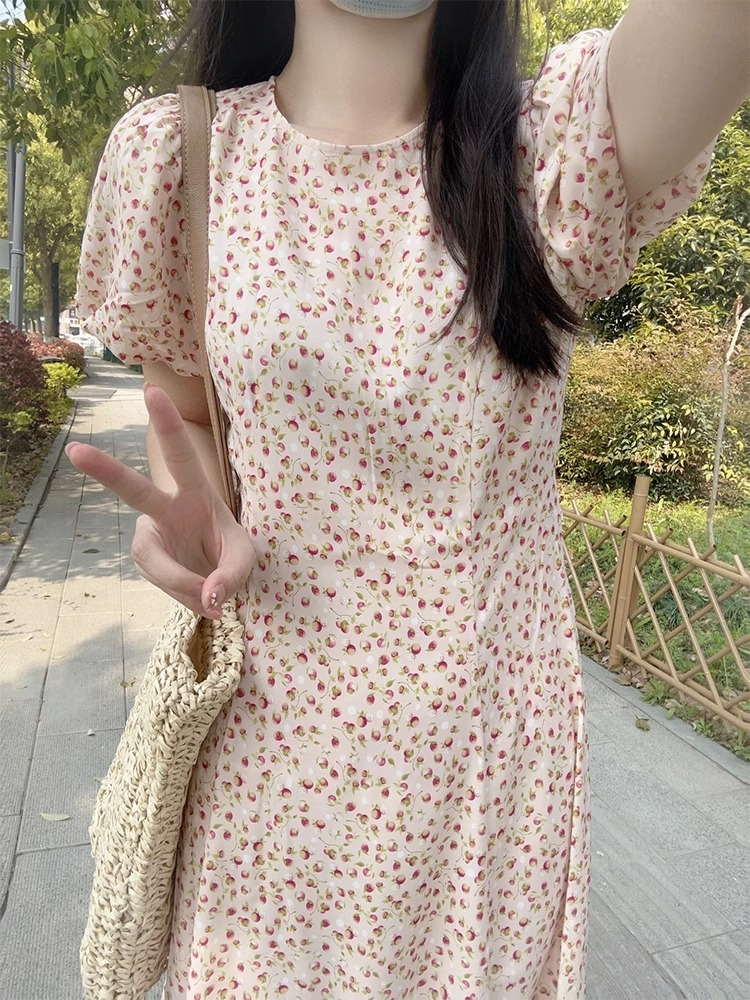 法式溫柔風碎花連衣裙女夏季2024新款小個子高級收腰顯瘦氣質長裙