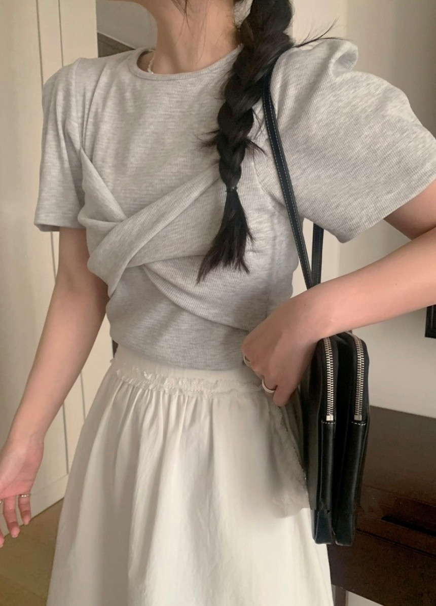 INS韓國東大門！設計感扭繩短袖T恤上衣夏季百搭泡泡袖女