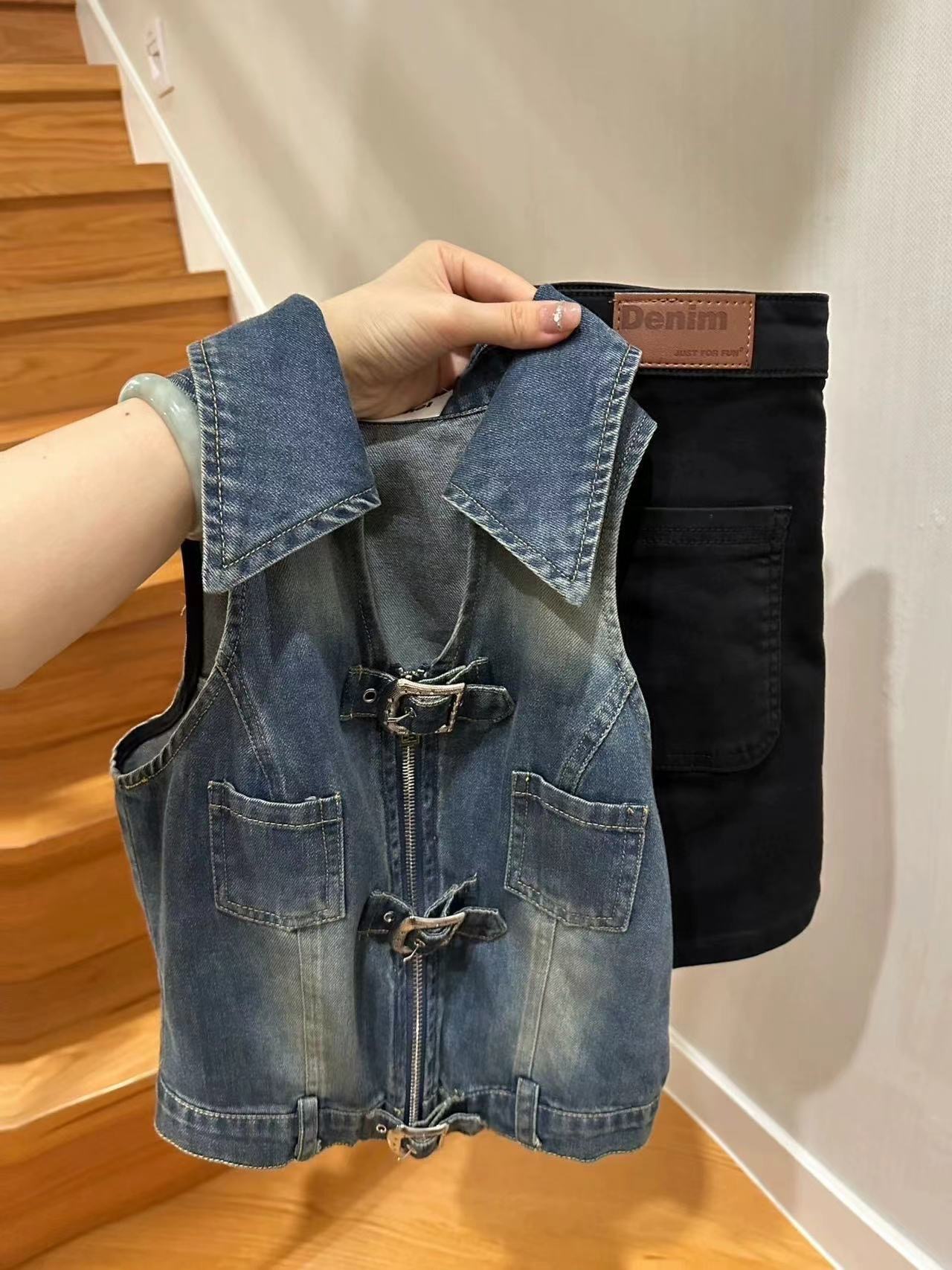 美式掛脖牛仔背心女夏季設計感小眾外穿修身性感辣妹無袖吊帶襯衫