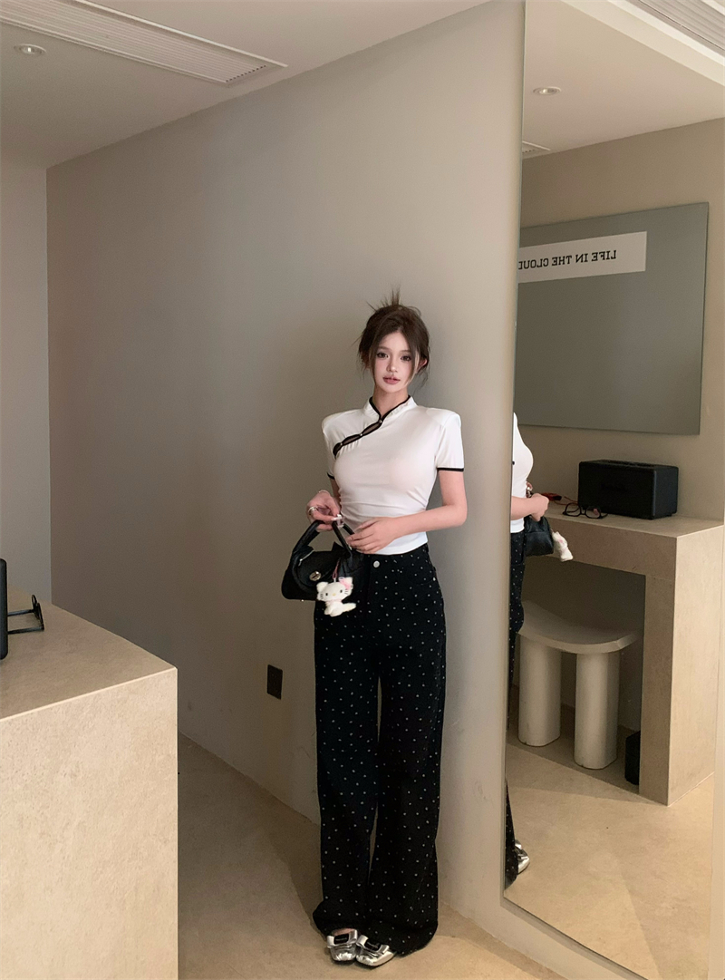 實拍 設計感小眾鏤空別致絕美短袖上衣T恤+百搭直筒褲子