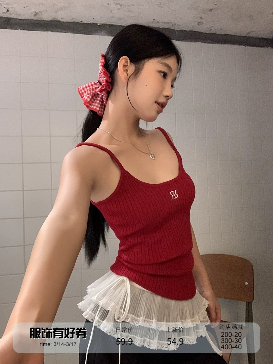 紅人館吊帶背心女2024新款百搭美背無袖顯瘦紅色修身短款針織上衣