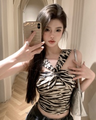 Real-shot summer chic slimming zebra-print halterneck vest, off-shoulder tube top, and strappy fitted design