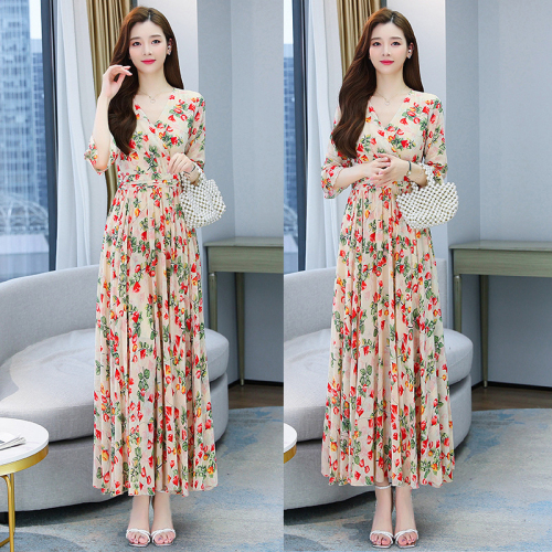 2024 new short-sleeved women's floral new dress summer chiffon long skirt v-neck high waist covering belly slimming skirt fairy