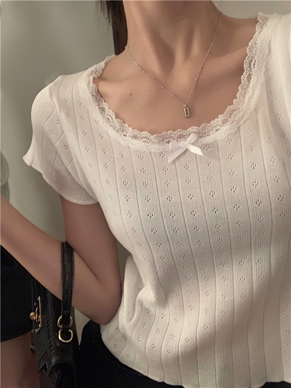 Real shot of sweet lace slim fit knitted bottoming shirt for women, short front shoulder style with short-sleeved T-shirt top