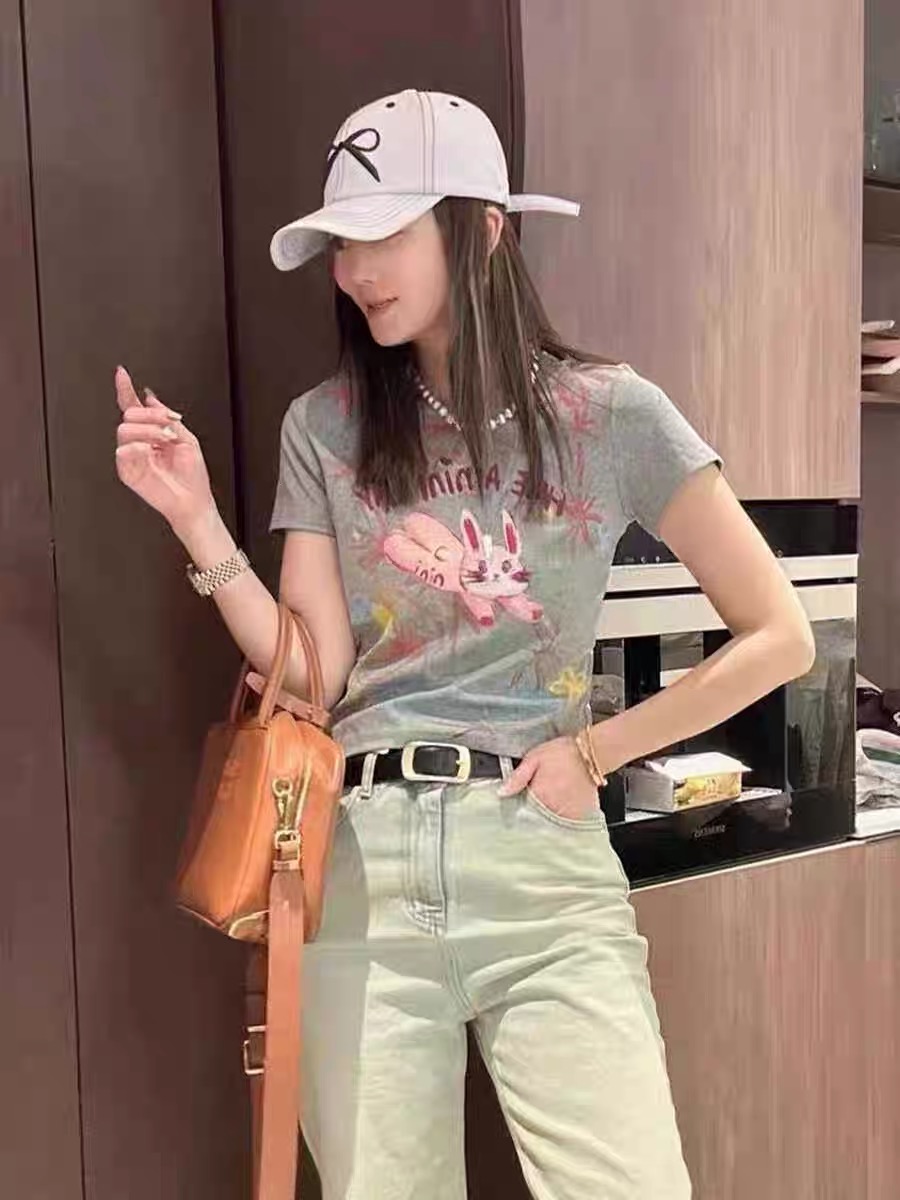美式復古塗鴉印花短袖t恤女夏季設計感小個子修身短款辣妹上衣服