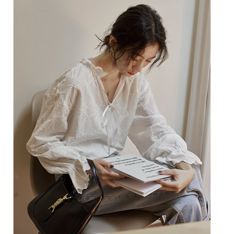 實拍春季內疊白色輕奢小眾襯衫 炸街設計感很仙的打底上衣女