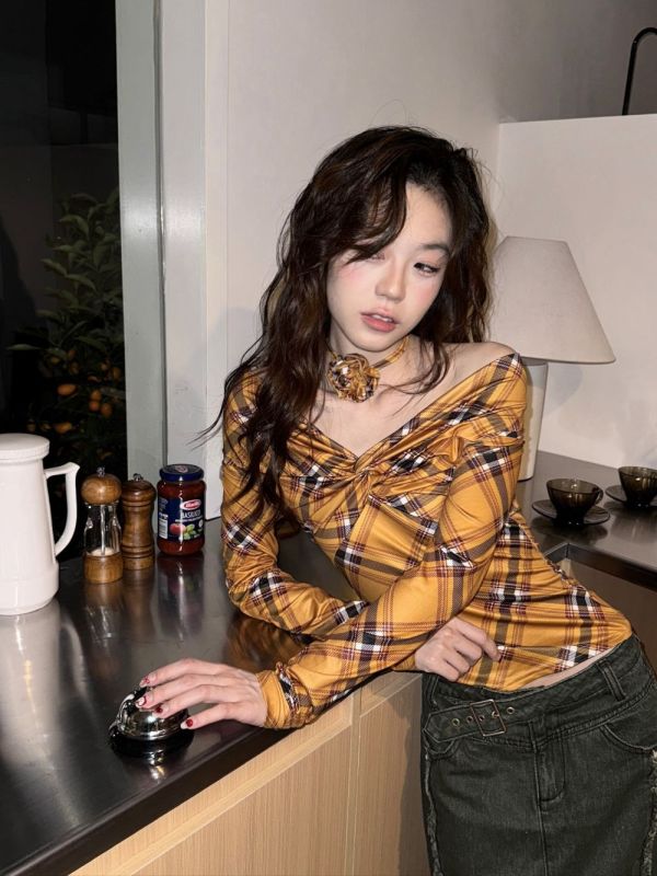 實拍三標齊復古格子交叉早春打底衫長袖上衣