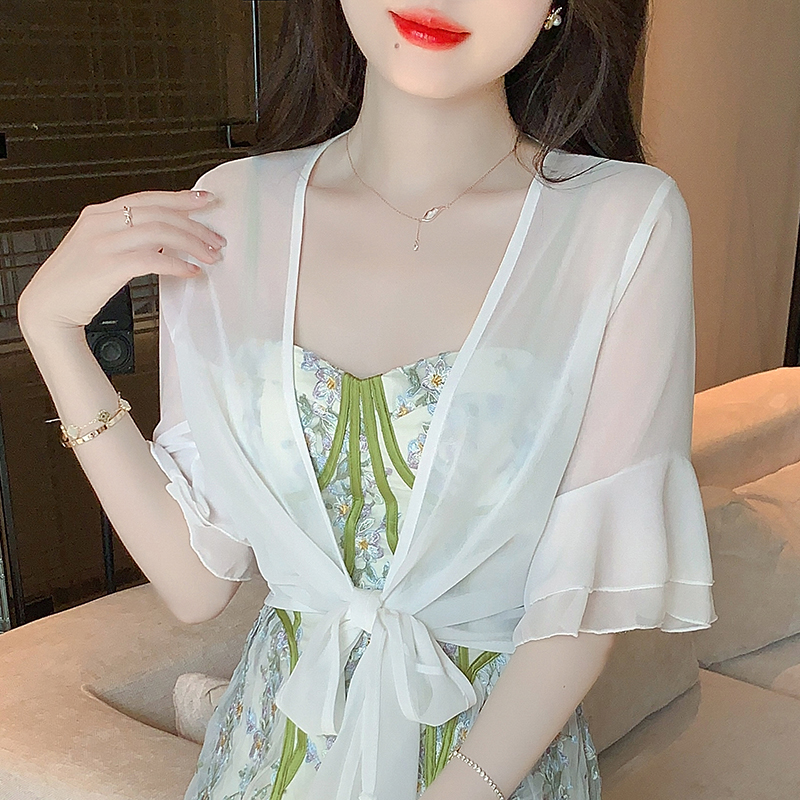 衫小披肩外套女2024春夏新款小坎肩百搭雪紡防曬衣薄短款外搭