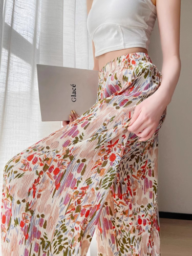 Ice silk printed pleated wide-leg pants for women's summer new narrow version of sunscreen beach pants high waist drape loose cool pants