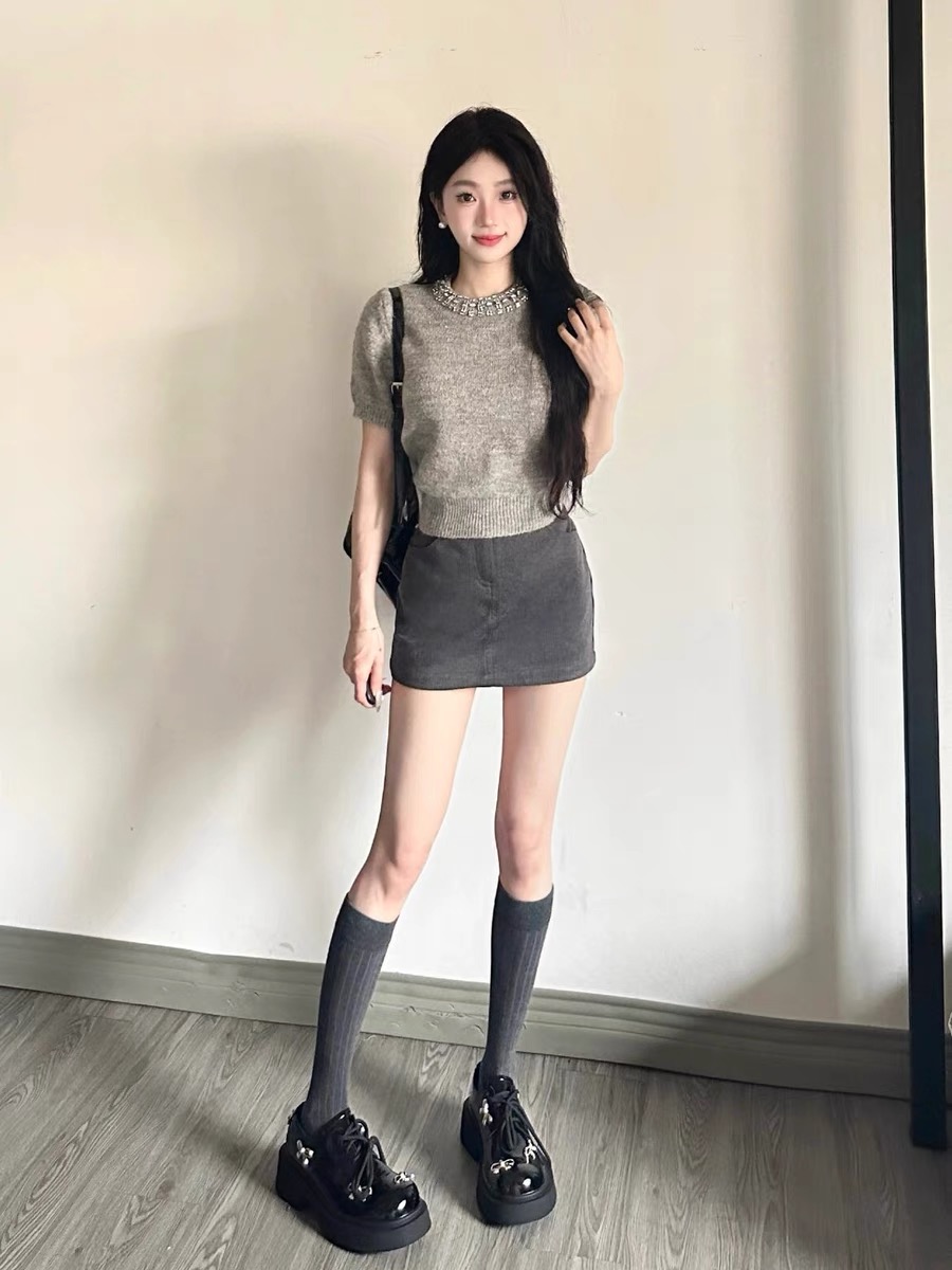氣質高級感灰色圓領帶鑽短袖半身裙女夏季百搭甜美小個子穿搭套裝