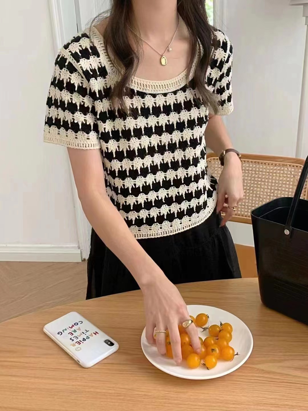 U領復古條紋短袖針織衫女夏季鏤空鈎花泫雅風小個子寬鬆短款上衣