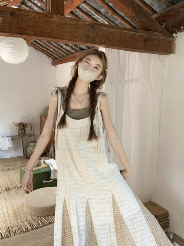 Actual shot of 2024 spring French chic temperament patchwork contrasting suspender dress