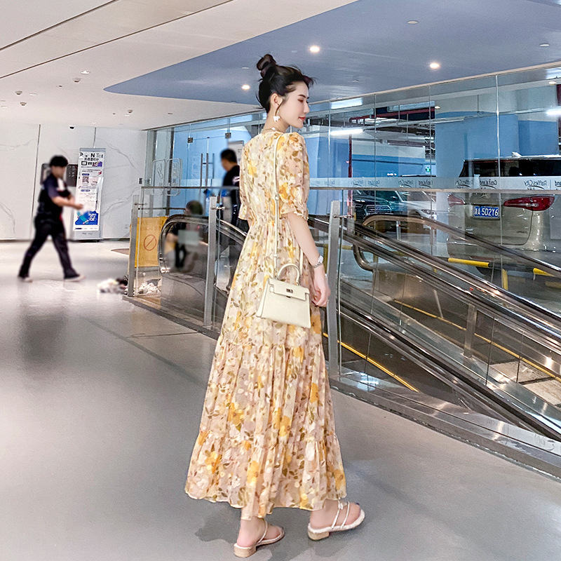 2024新款女裝夏季短袖V領過膝長款碎花連衣裙女修身顯瘦氣質長裙