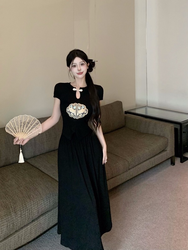 實拍  新中式國風刺繡時尚短袖上衣外穿t恤上衣+半身裙長裙女