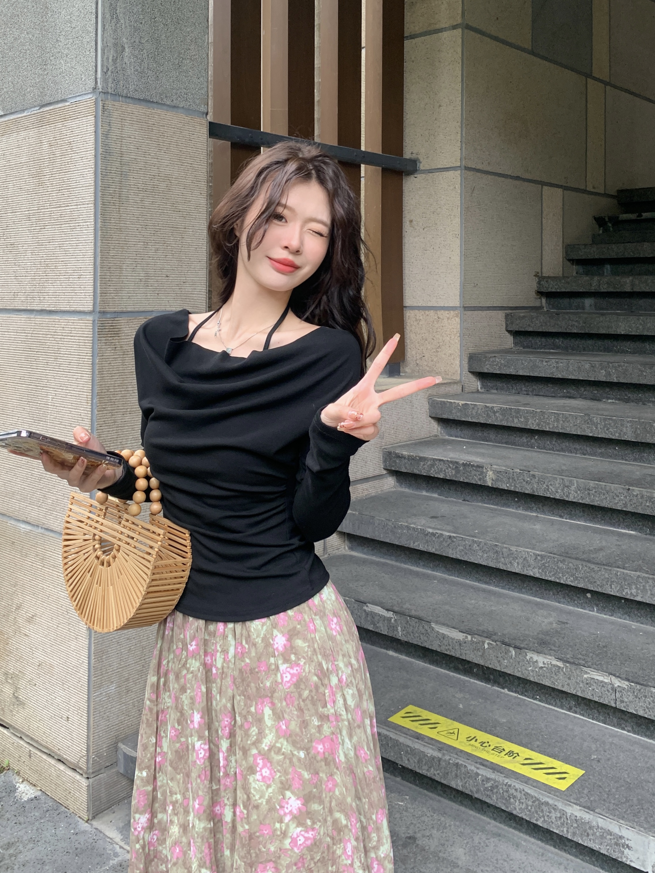 實拍 純欲掛脖修身顯瘦假兩件+碎花小眾壓褶垂感顯瘦半身長裙