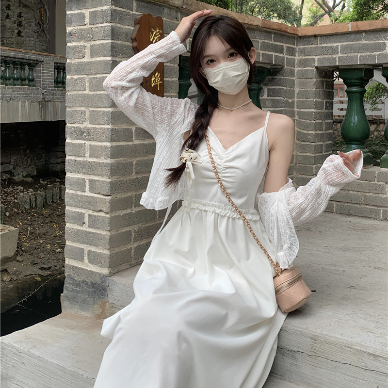 韓版復古氣質v領露肩性感輕熟風吊帶連衣裙彈力皺面料帶雪紡內里