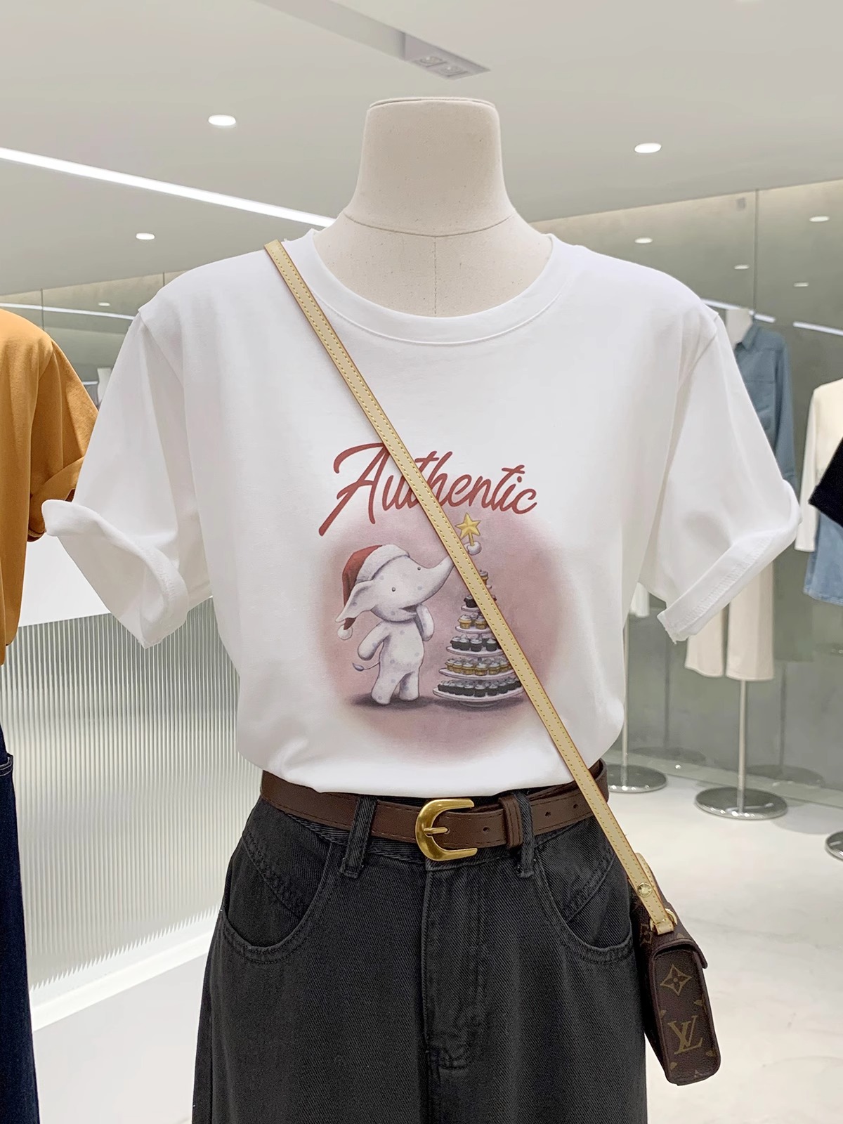 2024年夏裝新款 220克/精梳純棉後包領有縫邊S-XXXL夏裝短袖T恤女